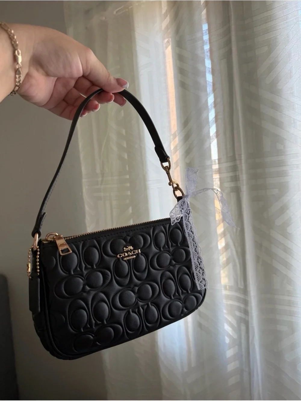 Authentic Coach Black Quilted Signature Wristlet with Gold Hardware